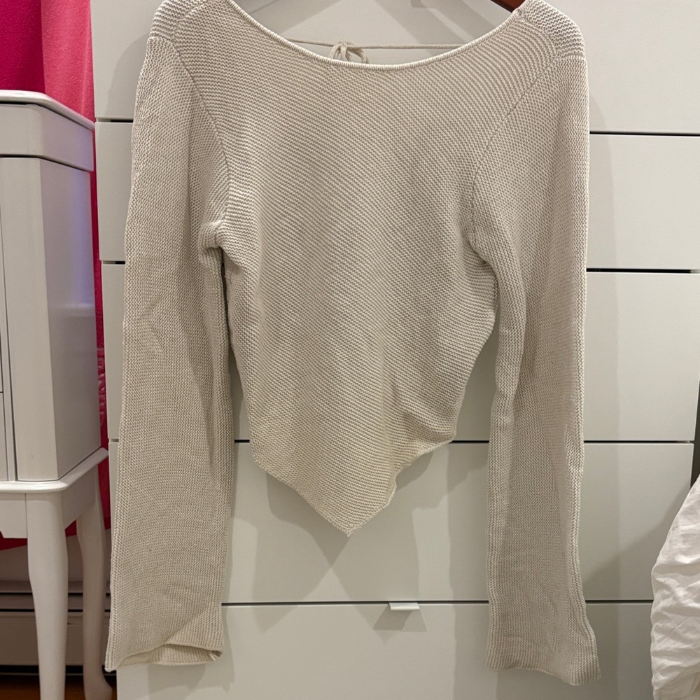 Le Lis Cream Sweater